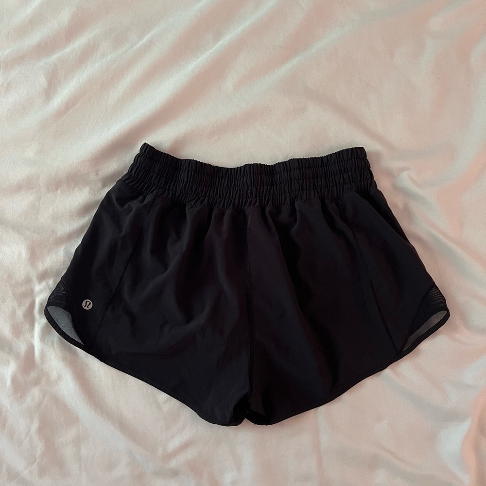 Lululemon black Hotty Hot Low Rise Lined Shorts 2.5”
